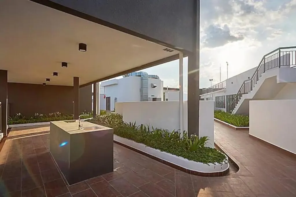 Tropical Bali At Horizon Ipoh 8Pax 2Carpark Apartment Malaysia